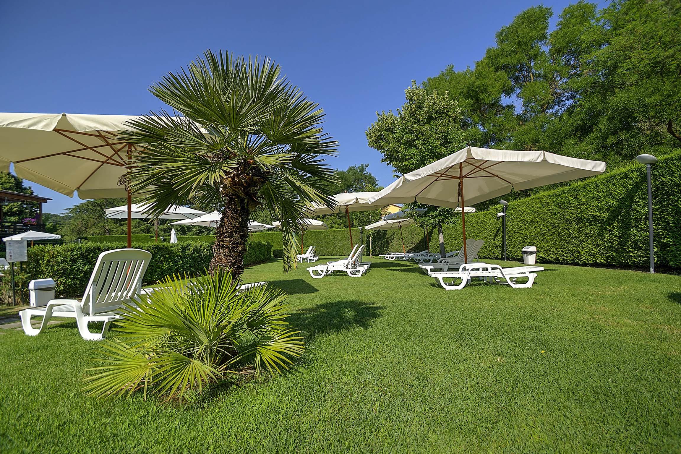 Flaminio Village Park Camping 4*