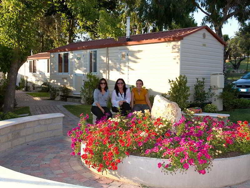Camping Flaminio Village Park 4*